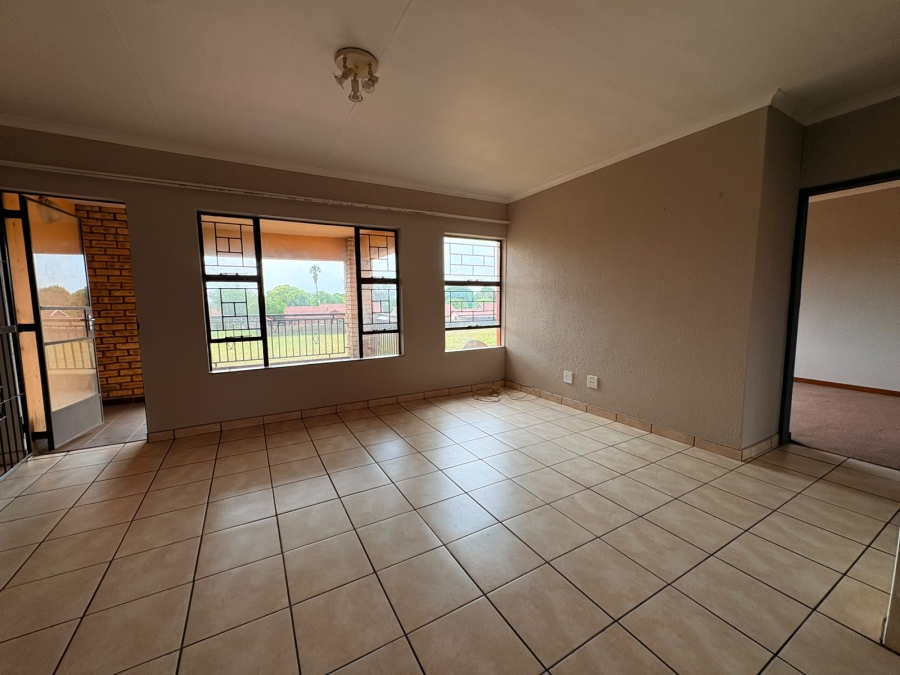 2 Bedroom Property for Sale in Vaalpark Free State